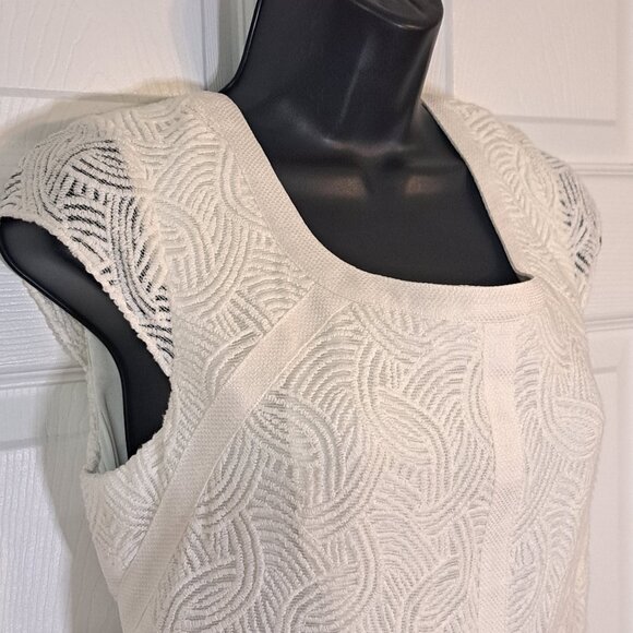 Kay Unger Cream Cap Sleeve Dress - Picture 3 of 7